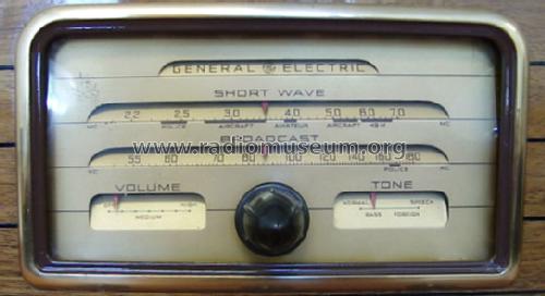 F-63 ; General Electric Co. (ID = 227342) Radio