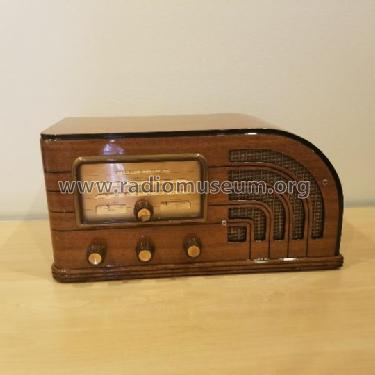 F-63 ; General Electric Co. (ID = 2300603) Radio