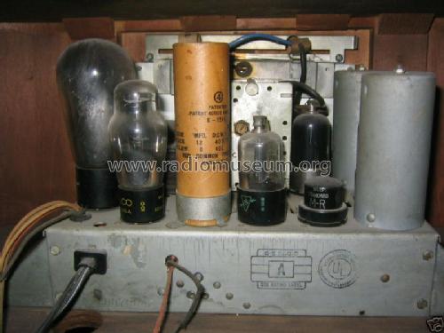 F-65 ; General Electric Co. (ID = 379495) Radio