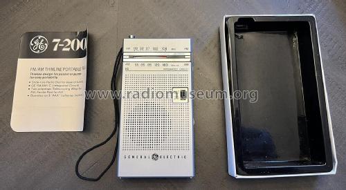 FM/AM Thinline Portable Radio 7-2001A; General Electric Co. (ID = 2849707) Radio