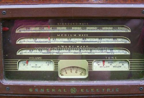 GE73 ; General Electric Co. (ID = 241601) Radio