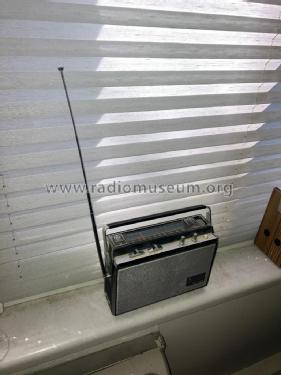 GE FM/AM Car Portable Radio - Solid State Long Range P-1940B; General Electric Co. (ID = 3156959) Radio