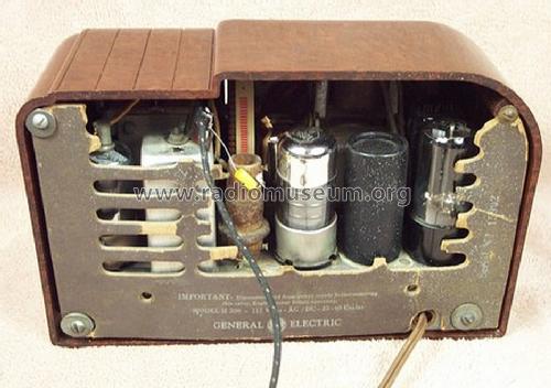 H-500 ; General Electric Co. (ID = 1229259) Radio