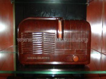 H-520 ; General Electric Co. (ID = 392216) Radio