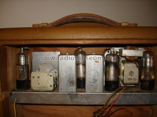 HB-403 ; General Electric Co. (ID = 853783) Radio