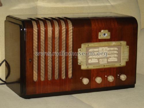 HE-74L ; General Electric Co. (ID = 575231) Radio