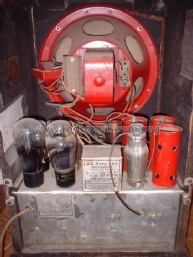 J83 ; General Electric Co. (ID = 215824) Radio