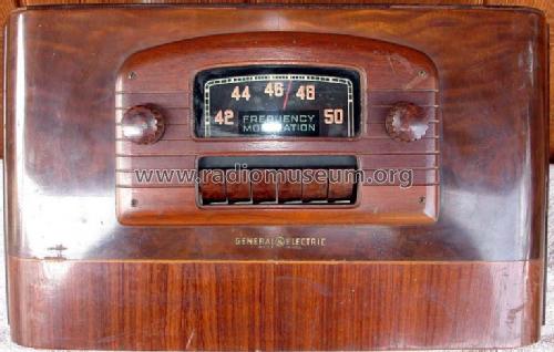 JFM-90 ; General Electric Co. (ID = 1044810) Radio