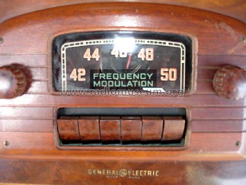 JFM-90 ; General Electric Co. (ID = 1044812) Radio