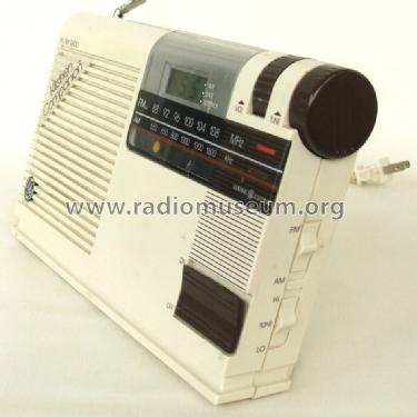 Kitchen Companion FM/AM Radio 7-4208A; General Electric Co. (ID = 1198115) Radio