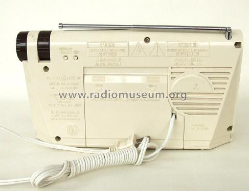 Kitchen Companion FM/AM Radio 7-4208A; General Electric Co. (ID = 1198116) Radio