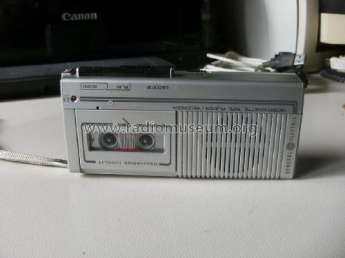Microcassette Tape Player/Recorder 3-5325C; General Electric Co. (ID = 2433357) R-Player
