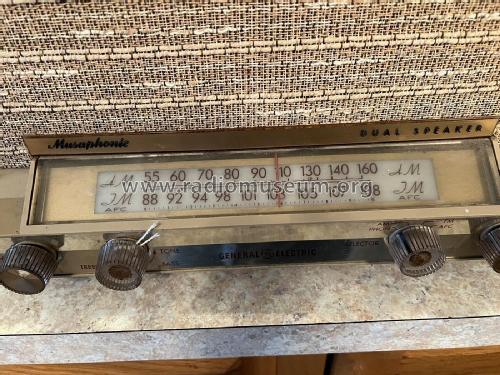 Musaphonic Dual Speaker T-210B; General Electric Co. (ID = 2869710) Radio
