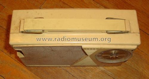 P805A ; General Electric Co. (ID = 1462859) Radio