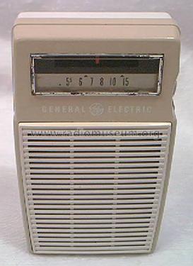 P822A ; General Electric Co. (ID = 1404111) Radio