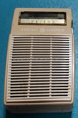 P822A ; General Electric Co. (ID = 2829450) Radio