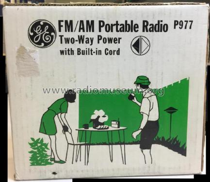 P977B ; General Electric Co. (ID = 2435612) Radio