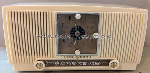 Radio Alarm Clock 547PH; General Electric Co. (ID = 2937193) Radio