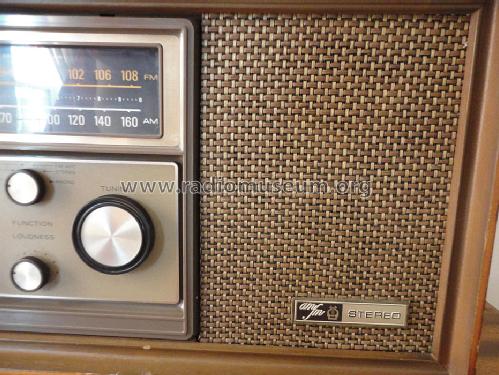 T1020A Walnut; General Electric Co. (ID = 1391981) Radio