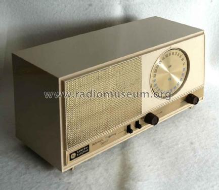 T236A ; General Electric Co. (ID = 781217) Radio