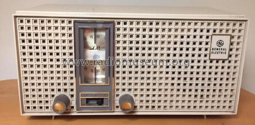 T-230C ; General Electric Co. (ID = 2127576) Radio