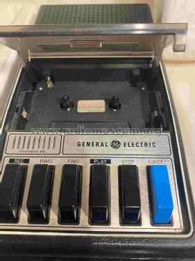 Portable Cassette Tape Recorder 3-5100A/B ; General Electric Co. (ID = 2994560) R-Player