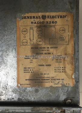 X260 ; General Electric Co. (ID = 2569473) Radio