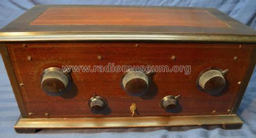 3 dial 6 tube ; General Instrument (ID = 2078192) Radio