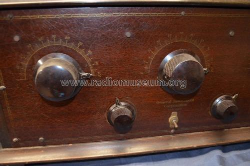 3 dial 6 tube ; General Instrument (ID = 2078195) Radio