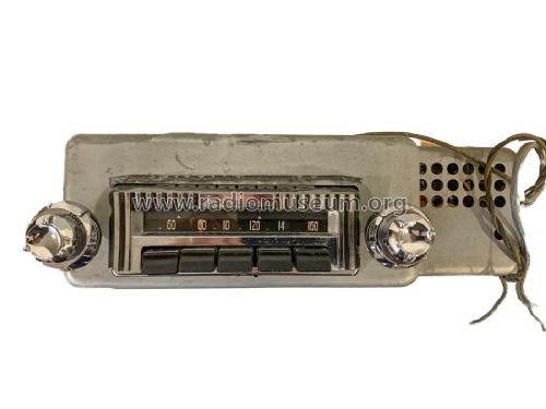 563 Oldsmobile 1956 ; General Motors of (ID = 2852636) Car Radio