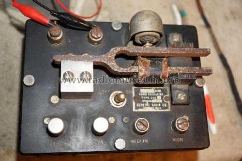 Audio Oscillator 400 Hz 213-C; General Radio (ID = 3013235) Military