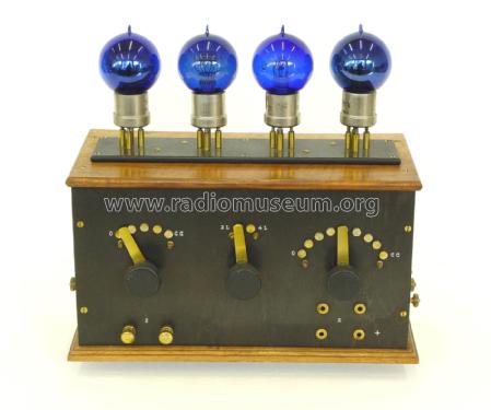Amplificateur à 4 lampes N° 8; Gody, Abel; Amboise (ID = 2159536) RF-Ampl.