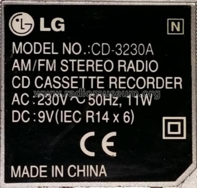 AM/FM Stereo Radio CD Cassette Recorder CD-3230A; Gold Star Co., Ltd., (ID = 2613976) Radio