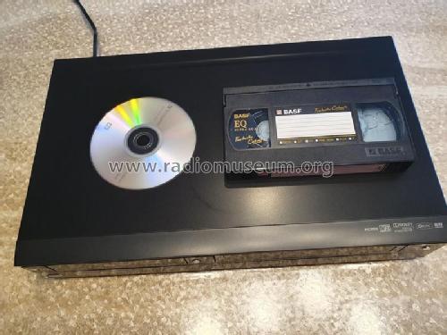 LG DVD-Recorder Video Cassette Player Combo RCT699H; Gold Star Co., Ltd., (ID = 2490624) R-Player