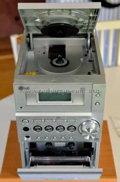 HiFi Micro Component System LX-M140D; Gold Star Co., Ltd., (ID = 1672250) Radio