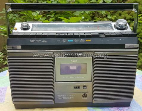 FM/SW/MW/LW Stereo Cassette Recorder TSR-540; Gold Star Co., Ltd., (ID = 2557658) Radio