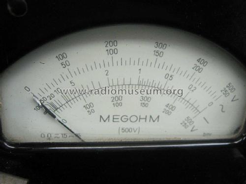 Volt- / Megohm-Meter Isolationsprüfer Kurbelinduktor ; Gossen, P., & Co. KG (ID = 2205638) Equipment