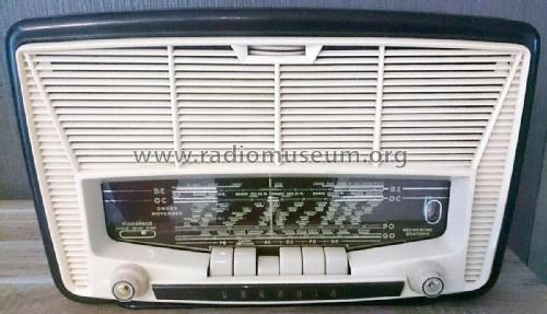 160; Grandin, Cristal- (ID = 2498621) Radio