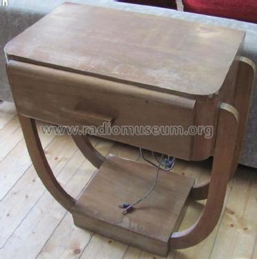Table Tourne-Disques ; Grandin, Cristal- (ID = 2994636) R-Player