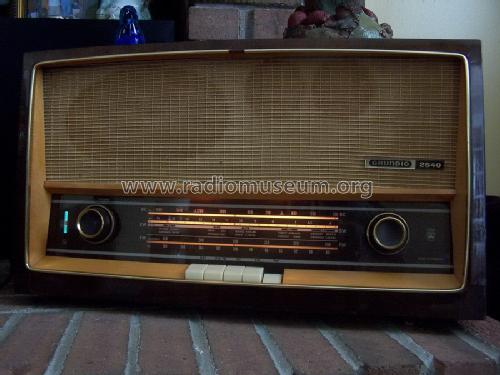 2540U; Grundig Radio- (ID = 1416134) Radio