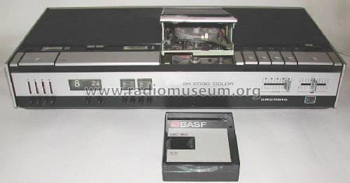 Video Cassetten Recorder BK-2000 Color; Grundig Radio- (ID = 38426) R-Player