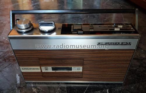 C250FM Automatic; Grundig Radio- (ID = 2631441) Radio