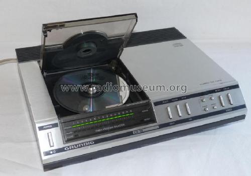 CD30; Grundig Radio- (ID = 545899) R-Player