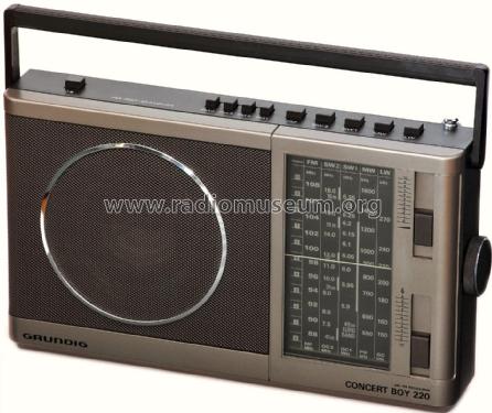 Concert-Boy 220a; Grundig Radio- (ID = 1960080) Radio