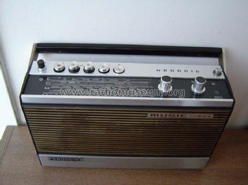 Music-Boy 210; Grundig Radio- (ID = 134880) Radio