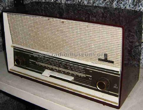 Musikgerät RF100; Grundig Radio- (ID = 468655) Radio