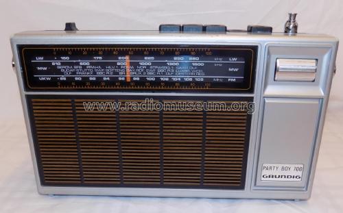 Party-Boy 700; Grundig Radio- (ID = 1979046) Radio