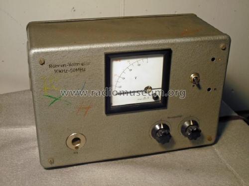 Röhren-Voltmeter 10 kHz - 50 MHz MGL 41; Grundig Radio- (ID = 1031521) Equipment