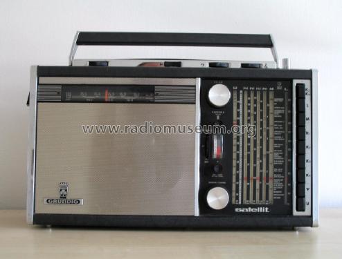 Satellit 205a; Grundig Radio- (ID = 1296967) Radio