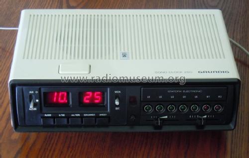 sono-clock 250; Grundig Radio- (ID = 1694812) Radio